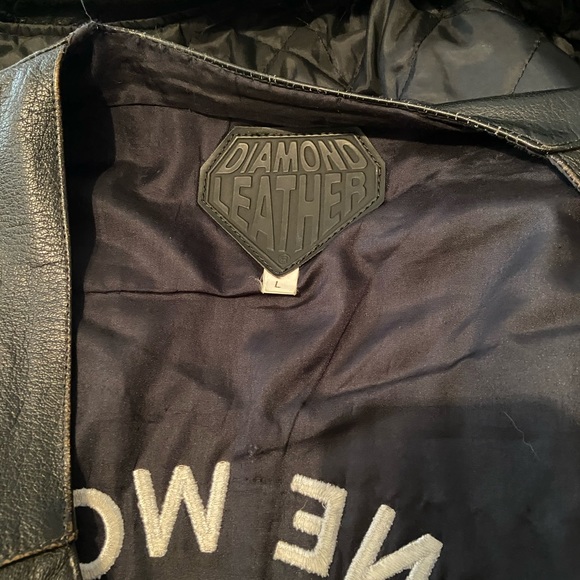 Diamond Leather Vintage Men’s Large Motorcycle Vest - Picture 7 of 9